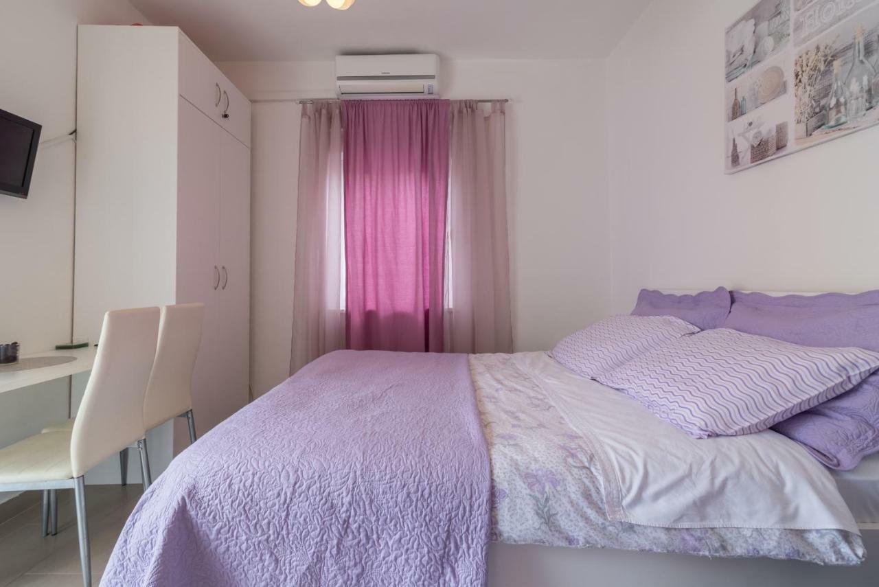 Emma & Toni Apartment Biograd Na Moru Ruang foto