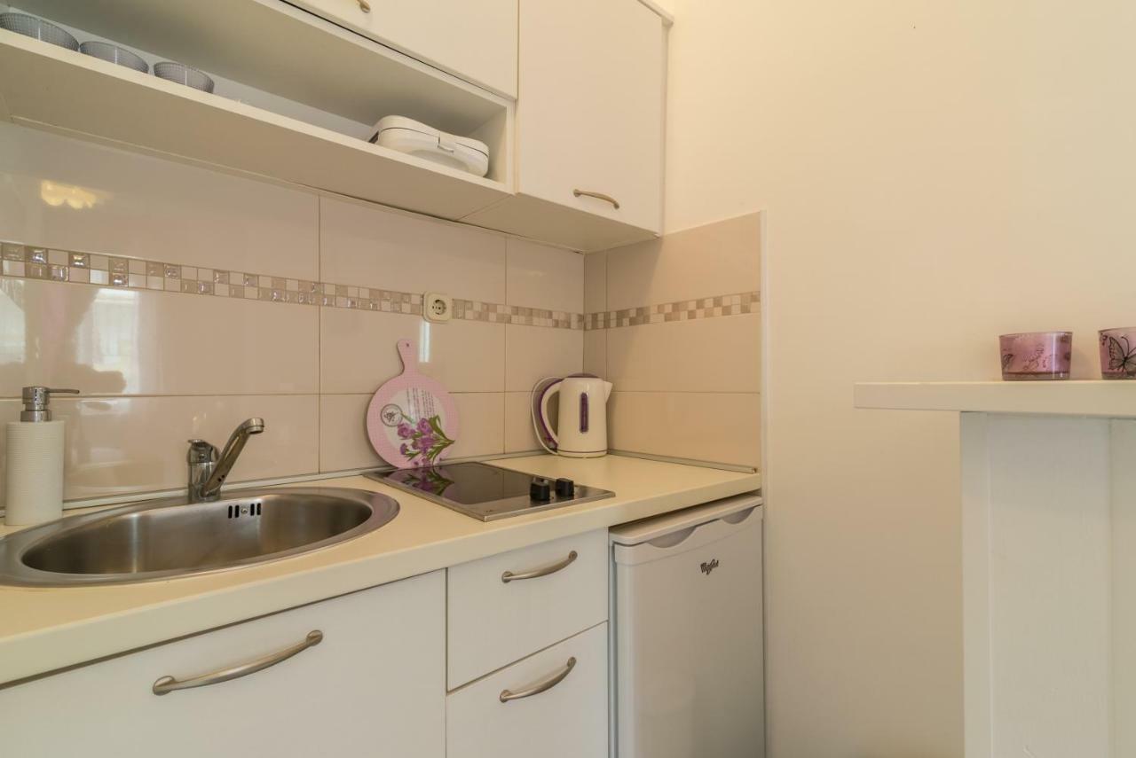 Emma & Toni Apartment Biograd Na Moru Ruang foto