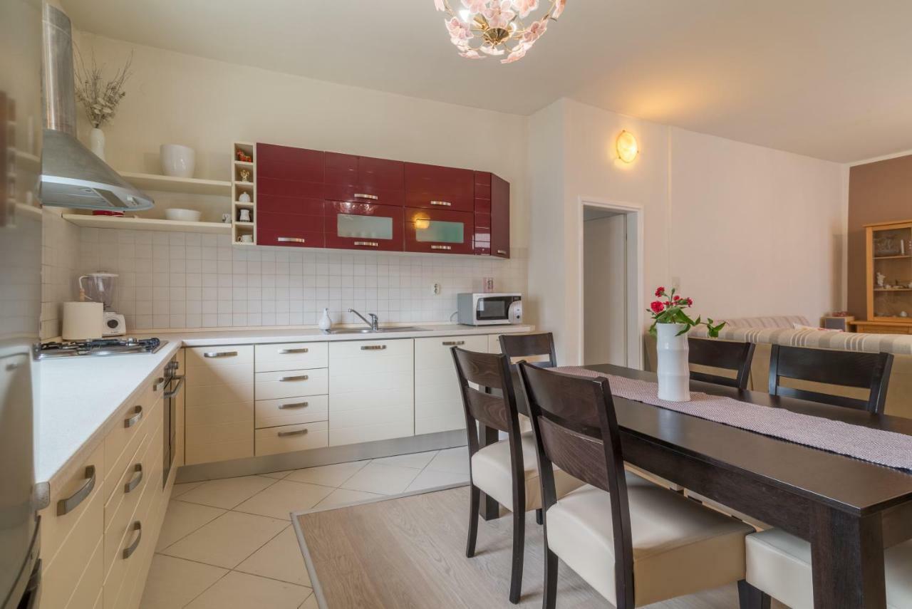 Emma & Toni Apartment Biograd Na Moru Bagian luar foto