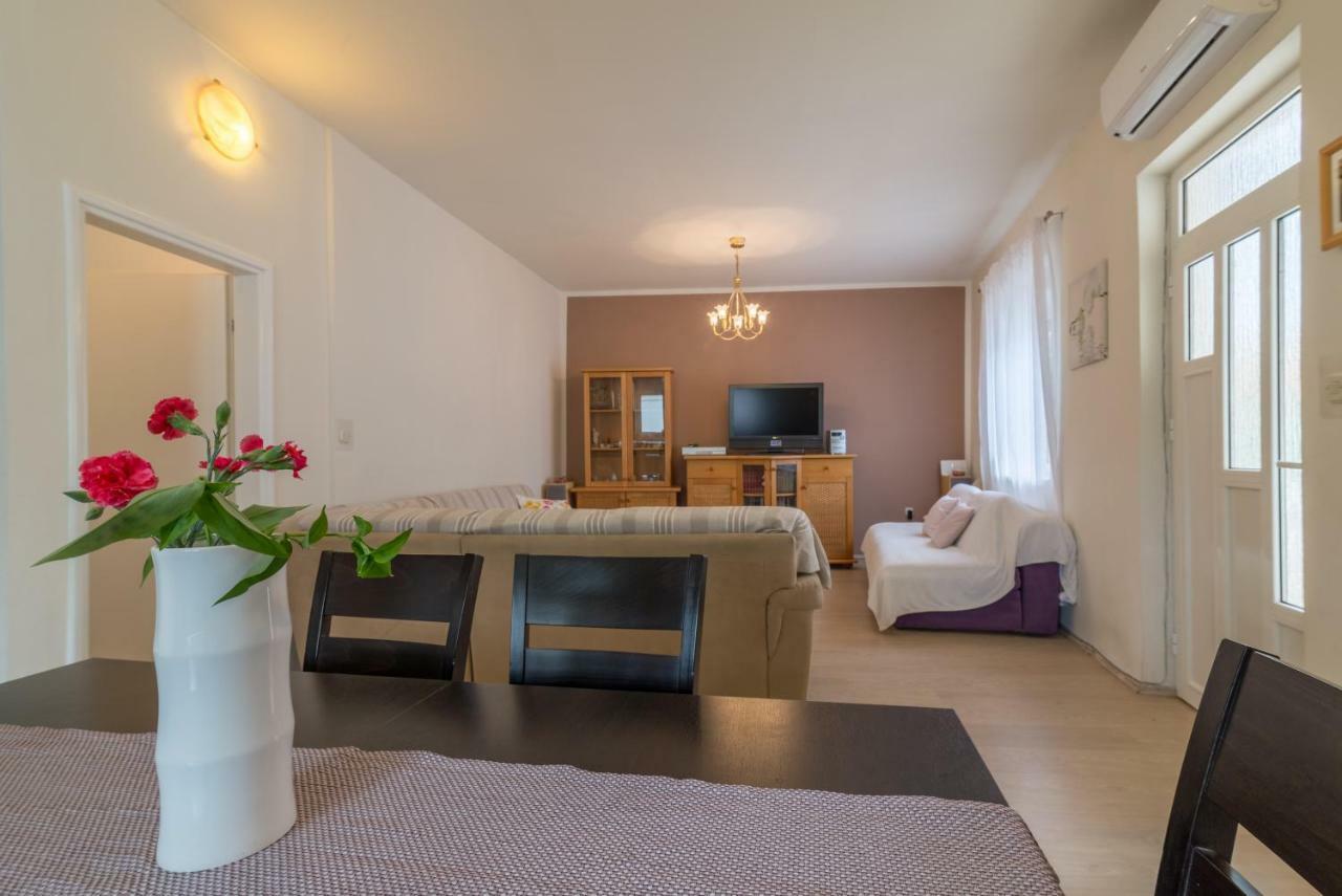Emma & Toni Apartment Biograd Na Moru Bagian luar foto