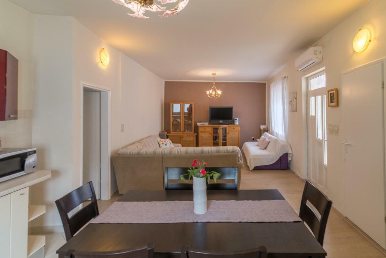 Emma & Toni Apartment Biograd Na Moru Bagian luar foto