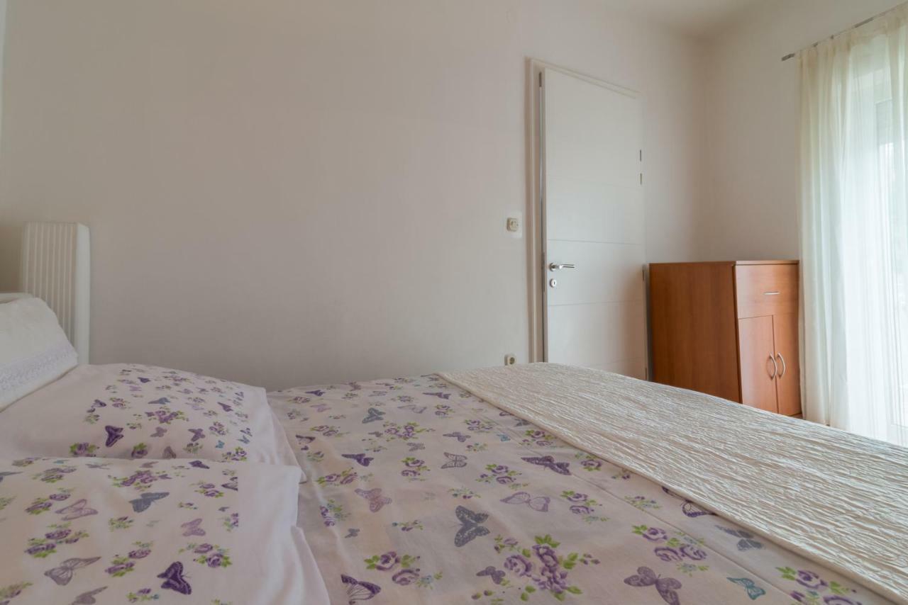 Emma & Toni Apartment Biograd Na Moru Bagian luar foto